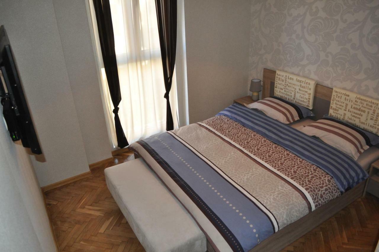 Sofia Central Pretty Apartment Eksteriør billede