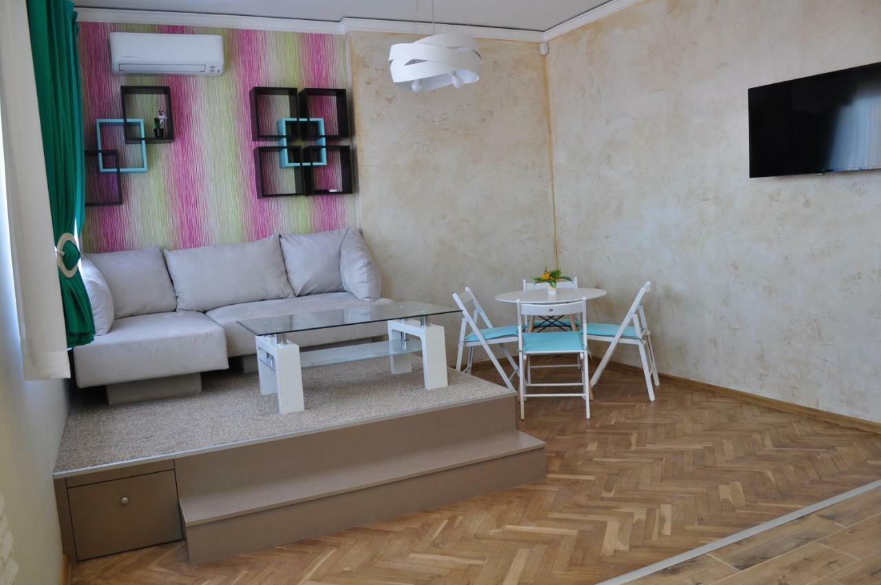 Sofia Central Pretty Apartment Eksteriør billede
