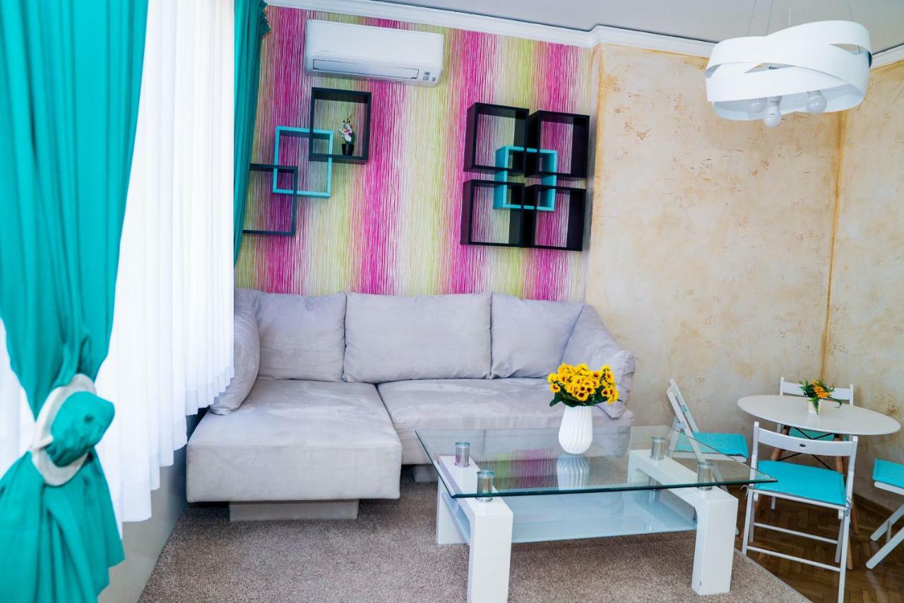Sofia Central Pretty Apartment Eksteriør billede